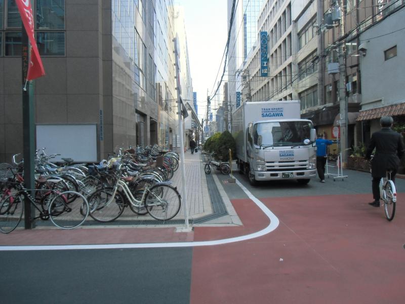 カネセ中央ビル 大阪の貸事務所,賃貸オフィス前面道路