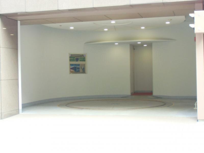 カネセ中央ビル 大阪の貸事務所,賃貸オフィス駐車場