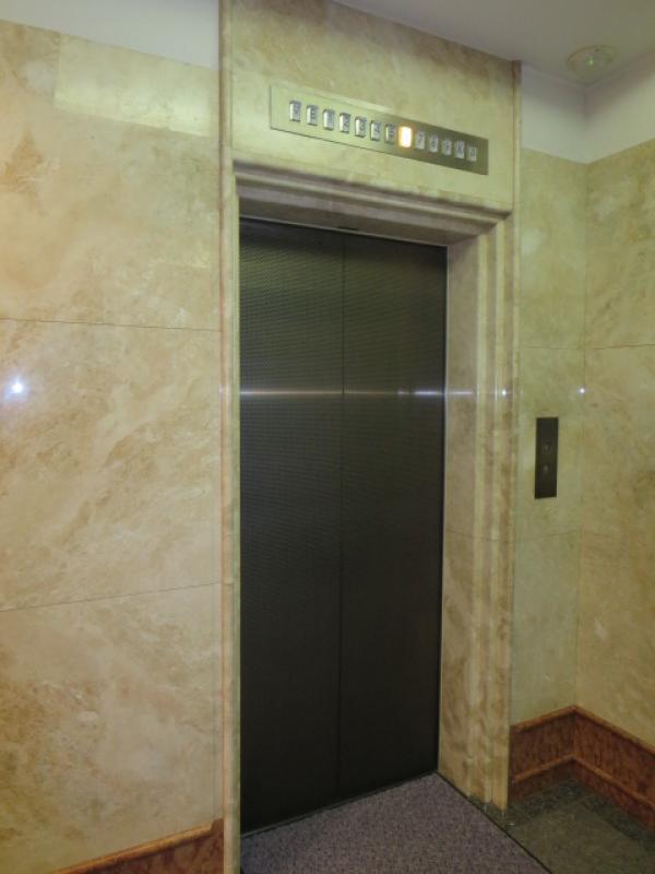 テクノーブル四ツ橋ビル 大阪の貸事務所,賃貸オフィスエレベーター