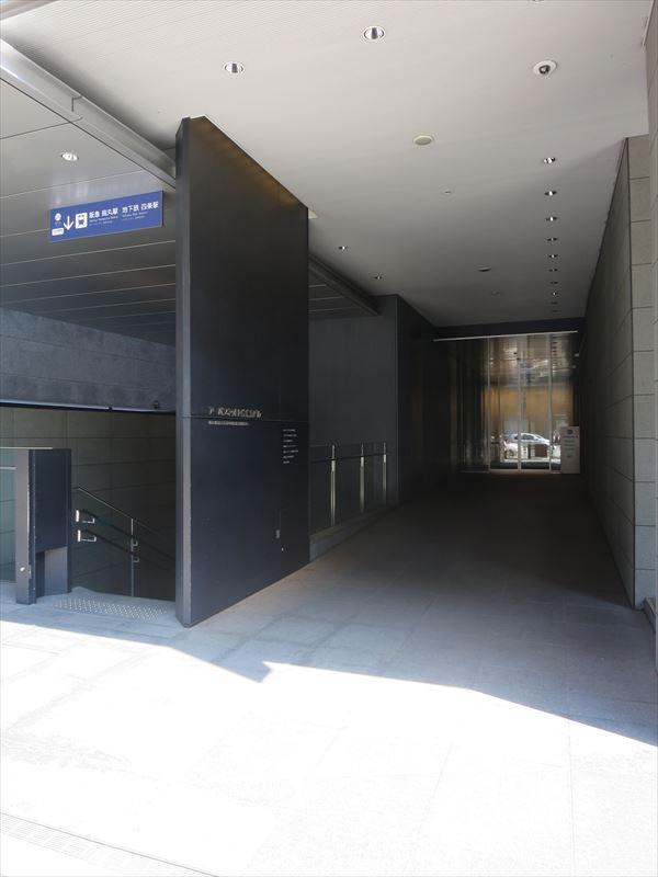 アーバンネット四条烏丸ビル 京都の貸事務所,賃貸オフィスエントランス