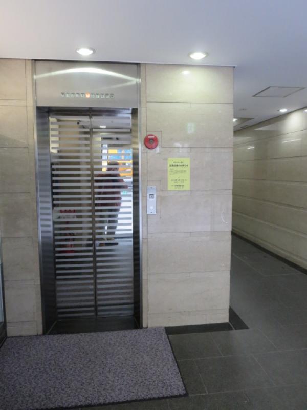 FUJIビル6号館 大阪の貸事務所,賃貸オフィスエレベーター