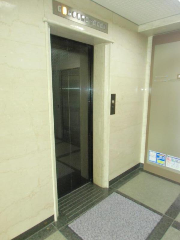 磯上公園ビル 神戸の貸事務所,賃貸オフィスエレベーター