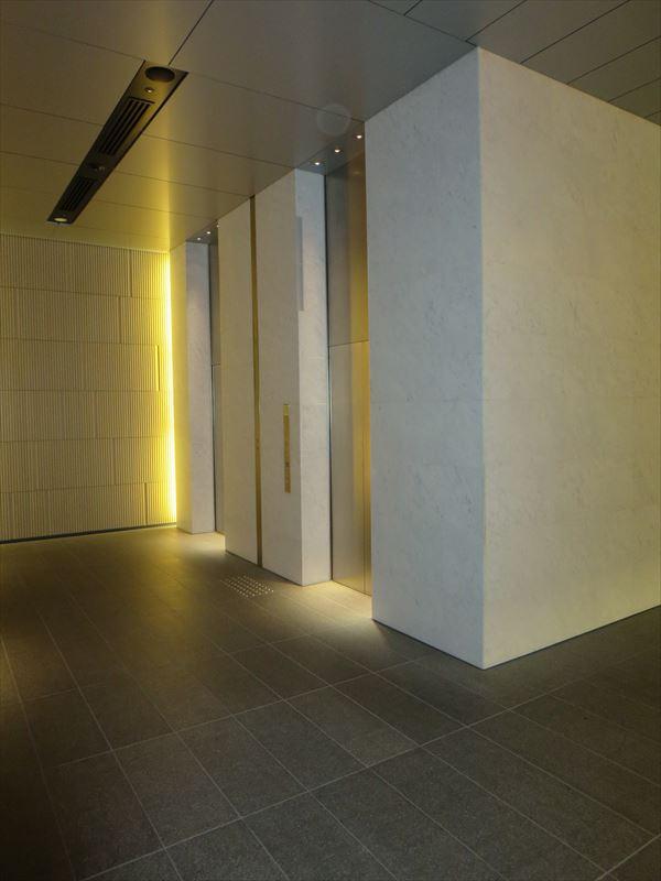 アーバンネット四条烏丸ビル 京都の貸事務所,賃貸オフィスエレベーター