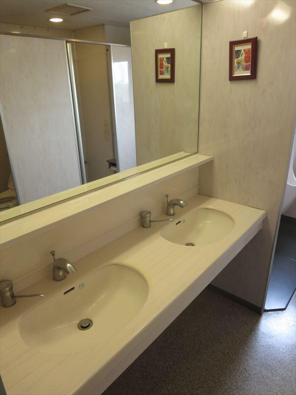 竹澤ビル 大阪の貸事務所,賃貸オフィス洗面室