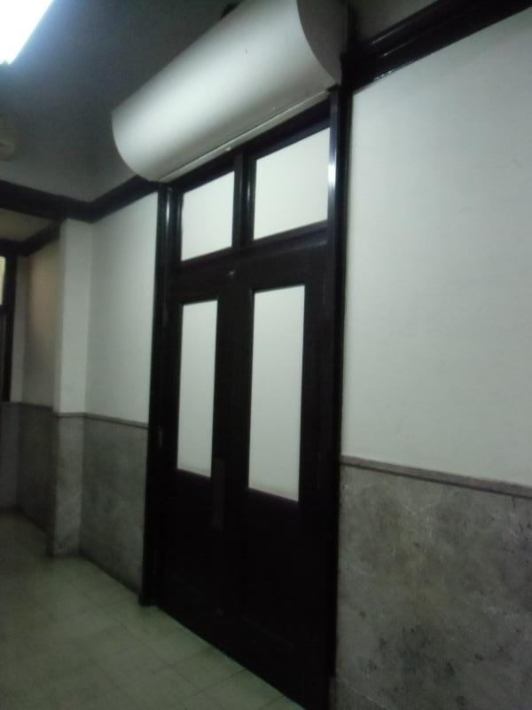 風蘭ビルディング(旧明治屋ビル) 大阪の貸事務所貸室ドア